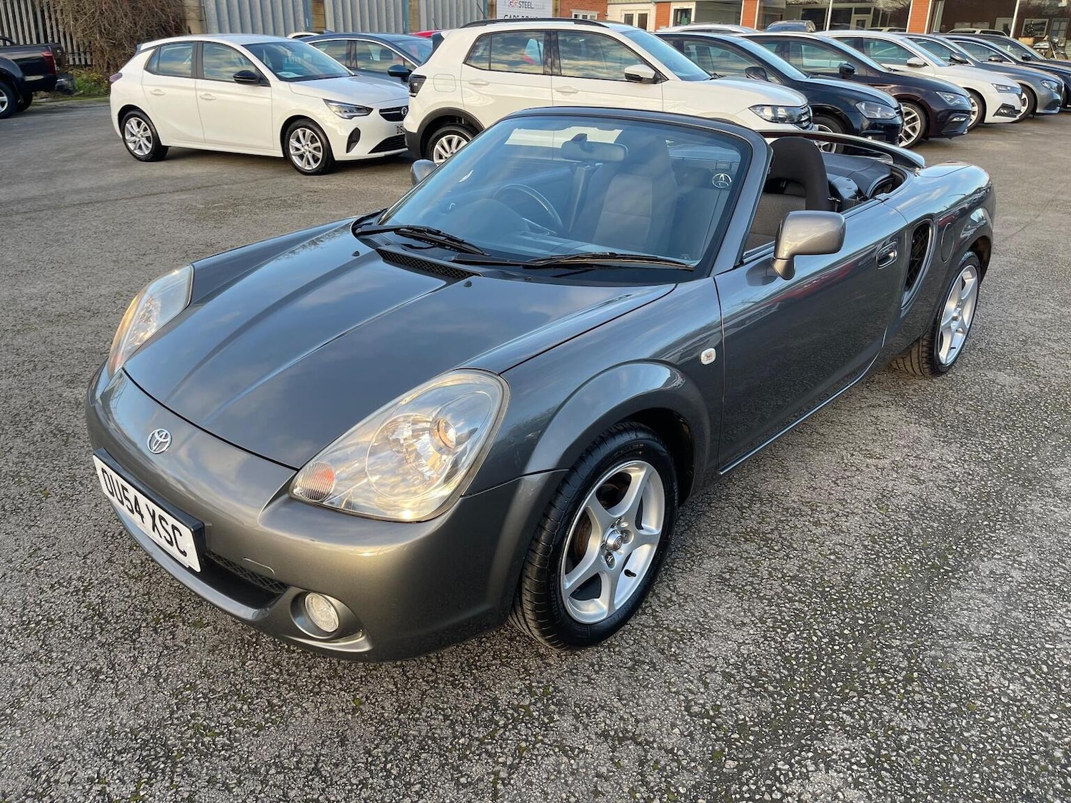 Used Toyota MR2 2004 for sale - 77251328: Photo 3