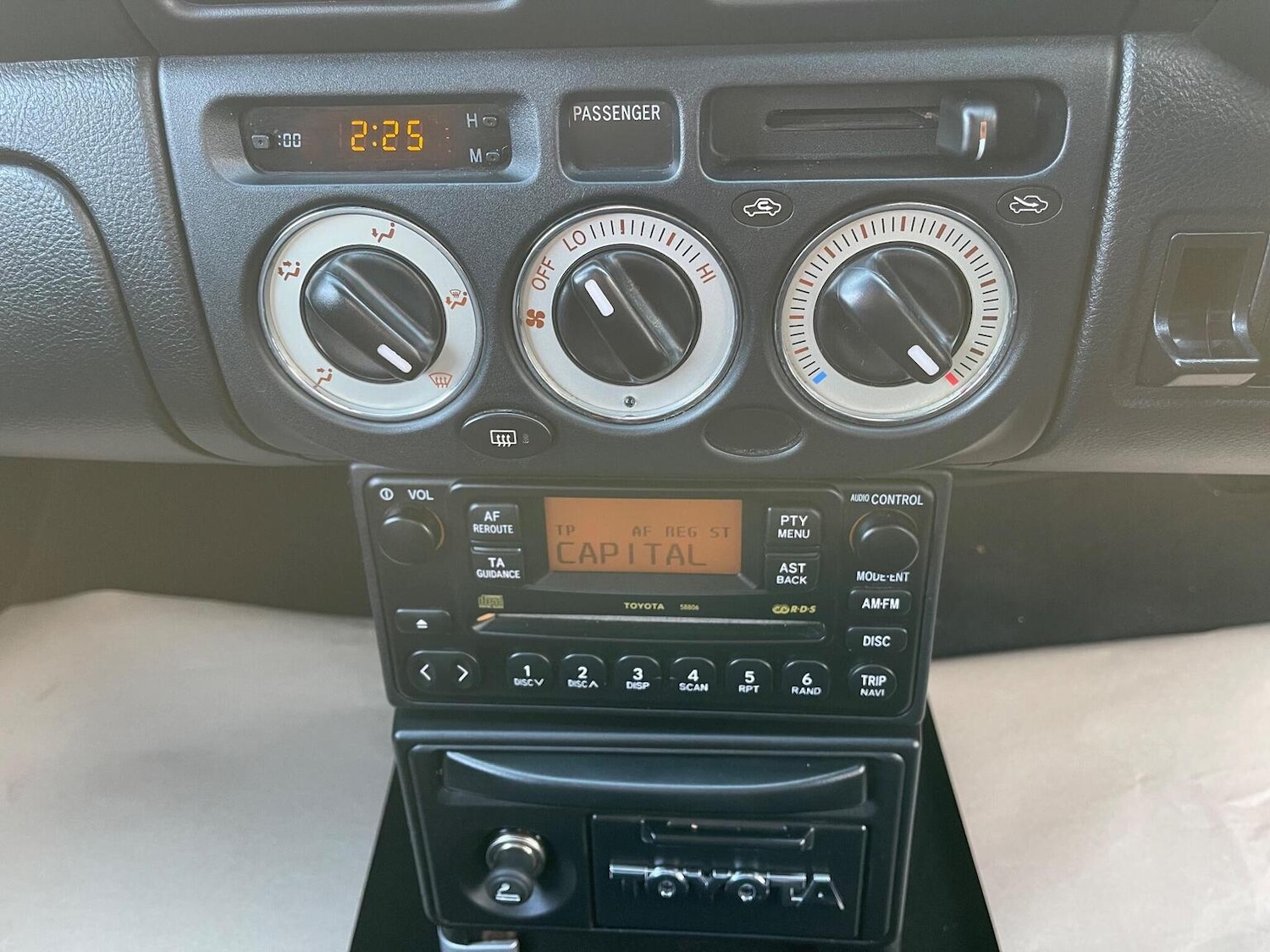 Used Toyota MR2 2004 for sale - 77251328: Photo 31