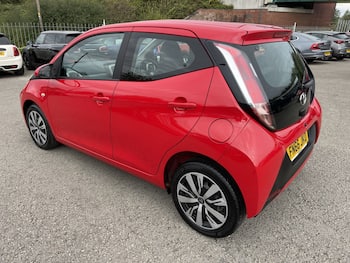 Used Toyota AYGO 2016 for sale - 79703527: Photo