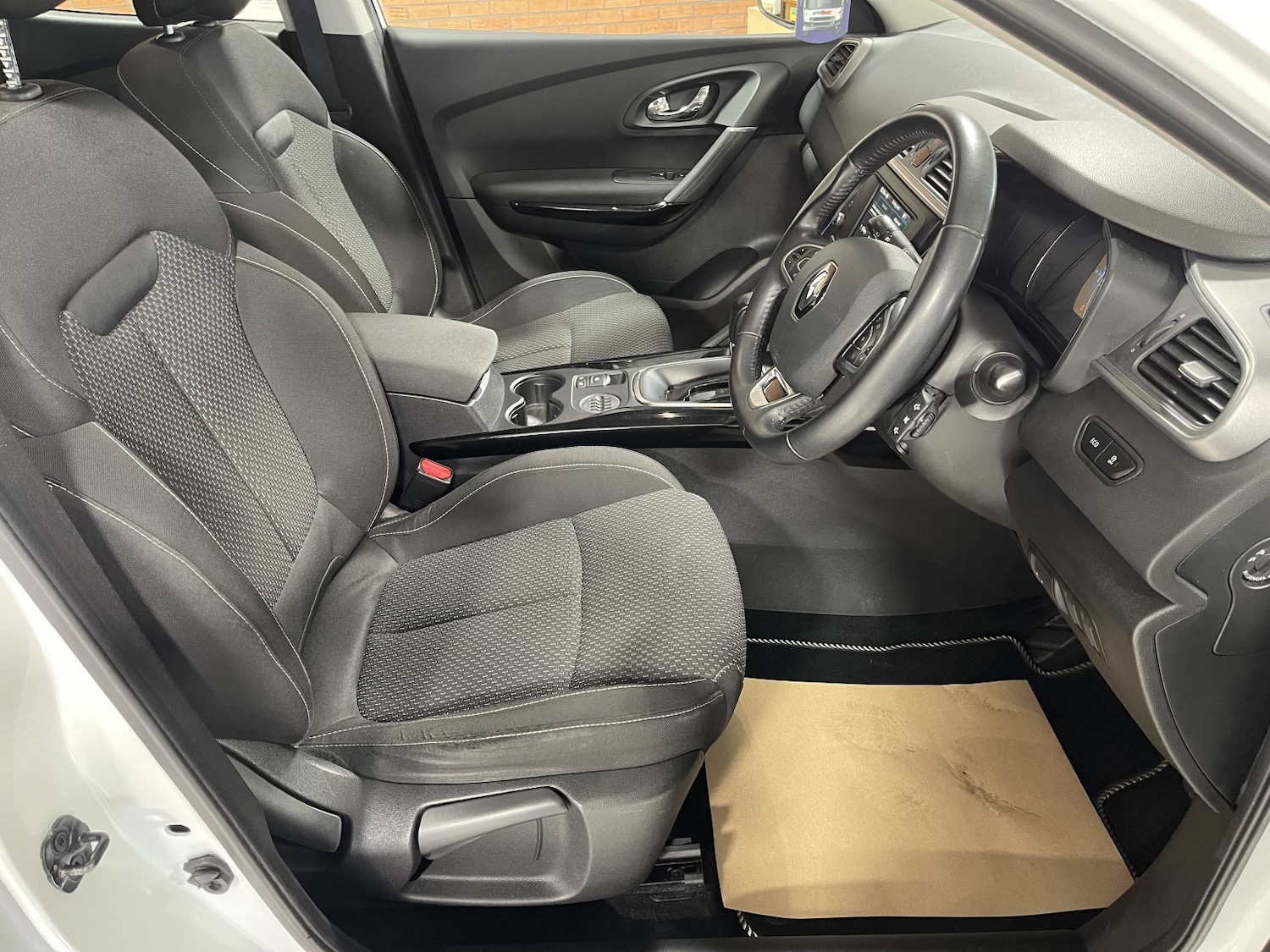 Used Renault Kadjar 2016 for sale - 77609924: Photo 17