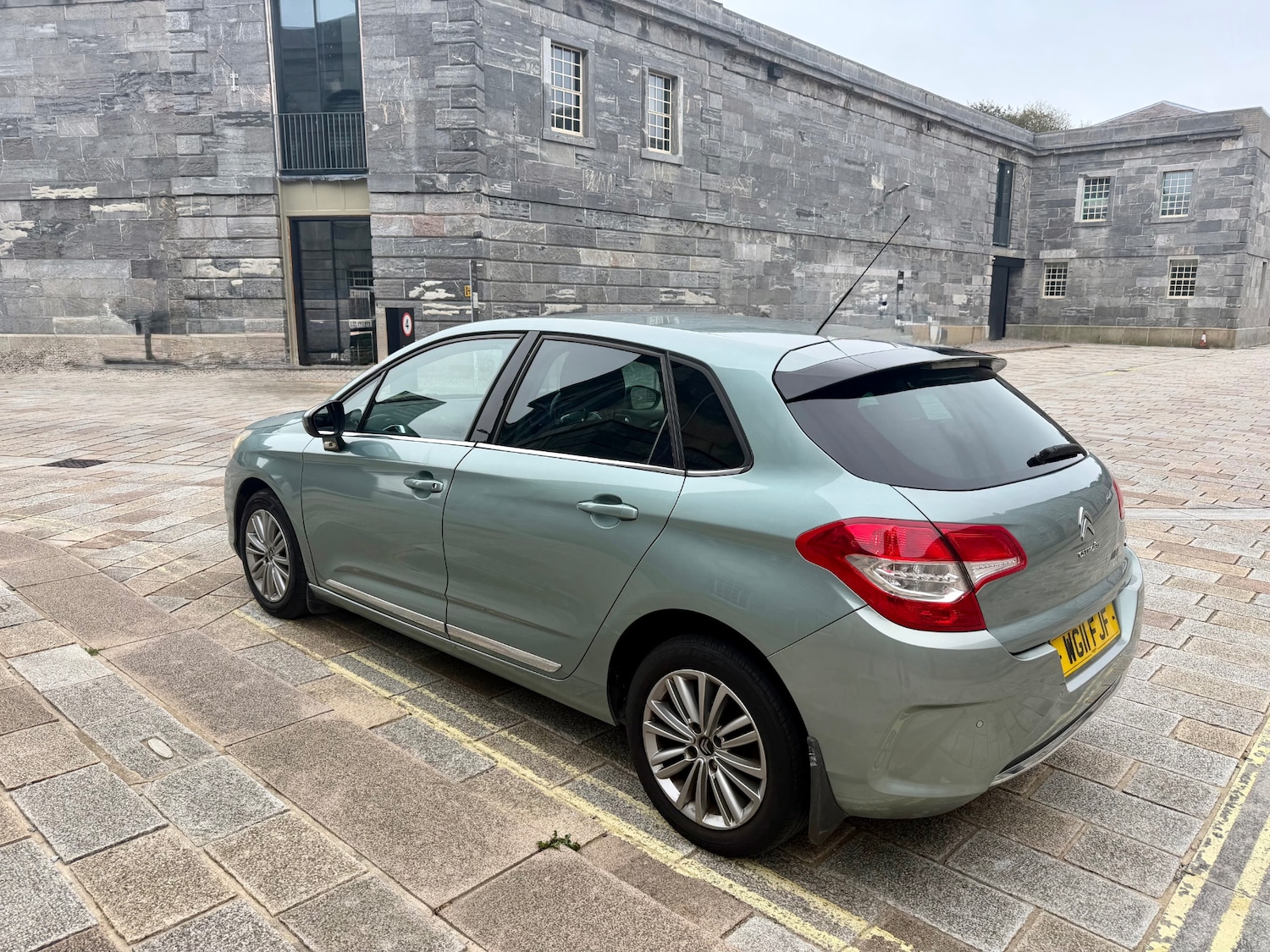 Used Citroen C4 2011 for sale - 76413277: Photo 5