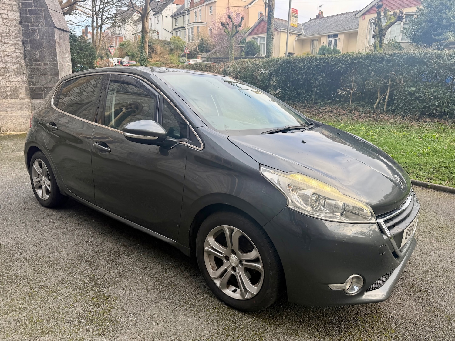 Used Peugeot 208 2014 for sale - 77690912: Photo 3