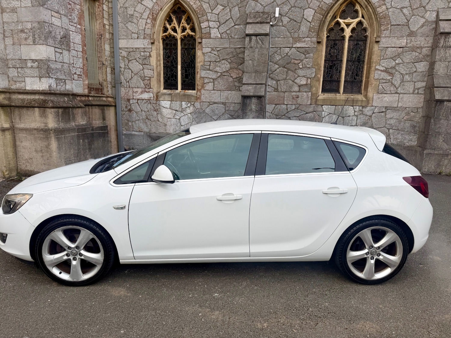 Used Vauxhall Astra 2011 for sale - 78097655: Photo 8