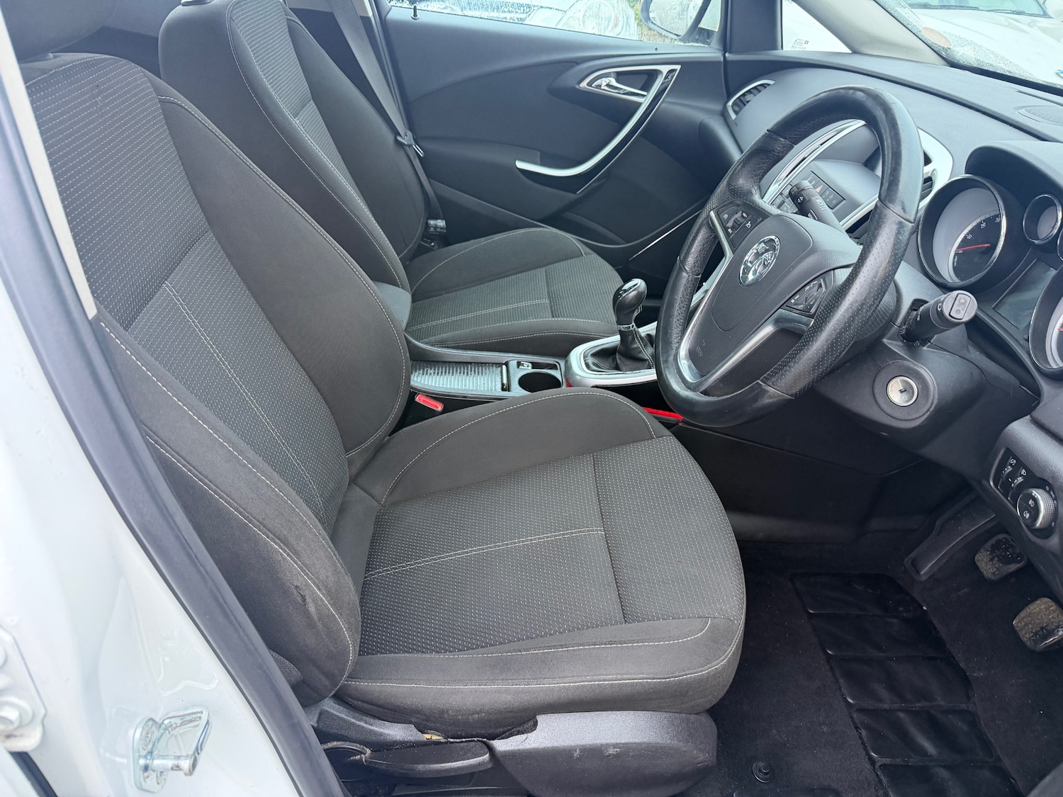 Used Vauxhall Astra 2011 for sale - 78097655: Photo 9