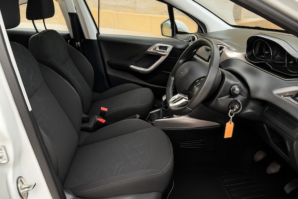 Used Peugeot 2008 2014 for sale - 76217319: Photo 9
