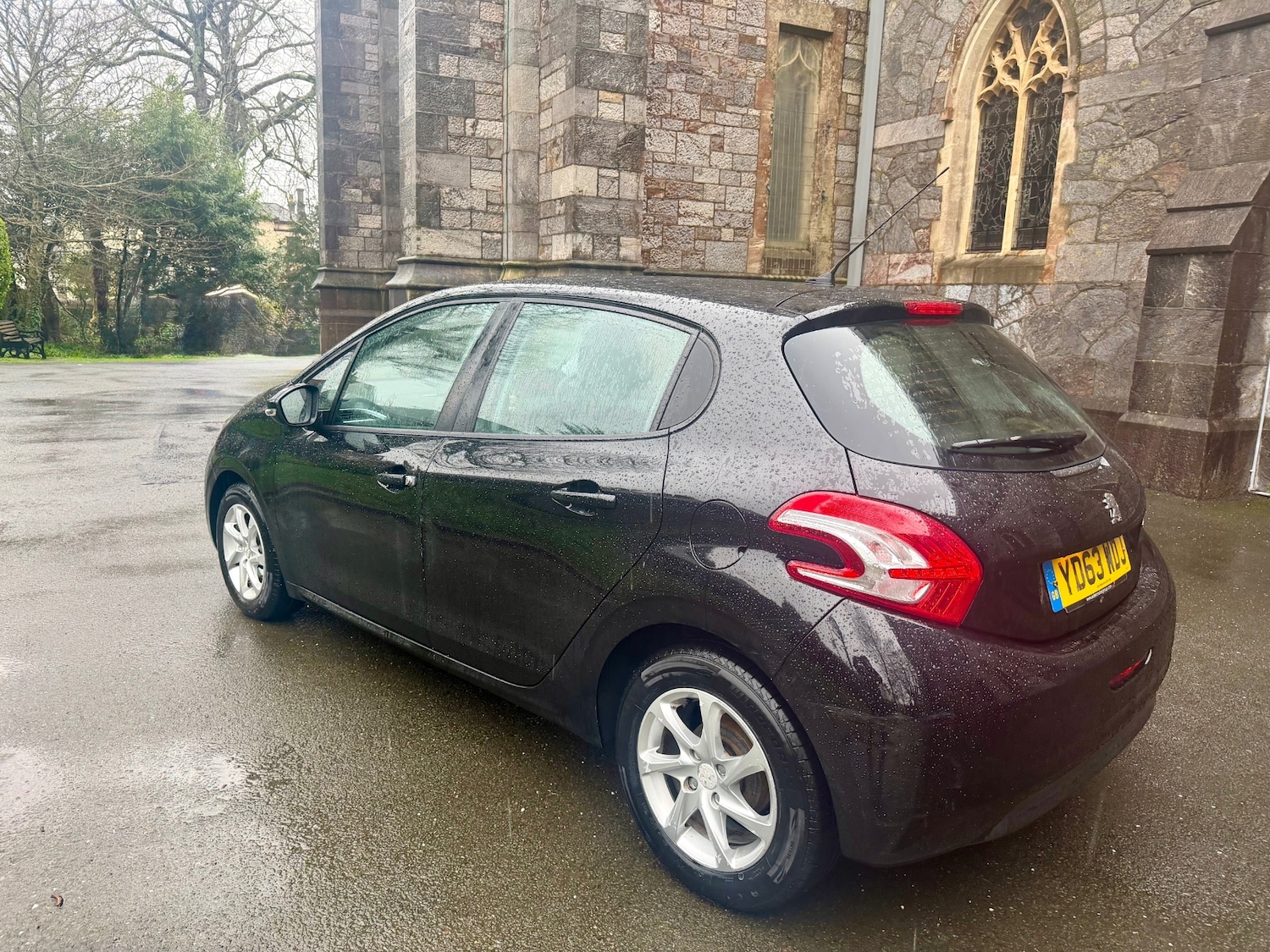 Used Peugeot 208 2013 for sale - 77591342: Photo 6