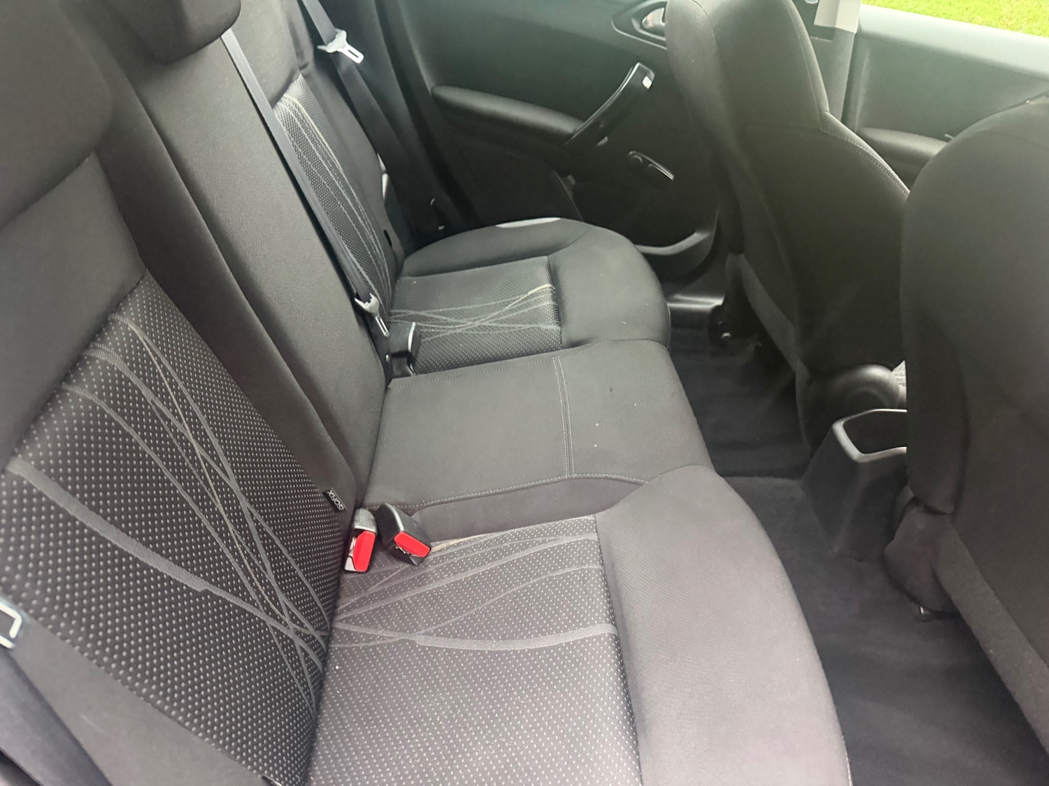 Used Peugeot 208 2013 for sale - 77591342: Photo 9