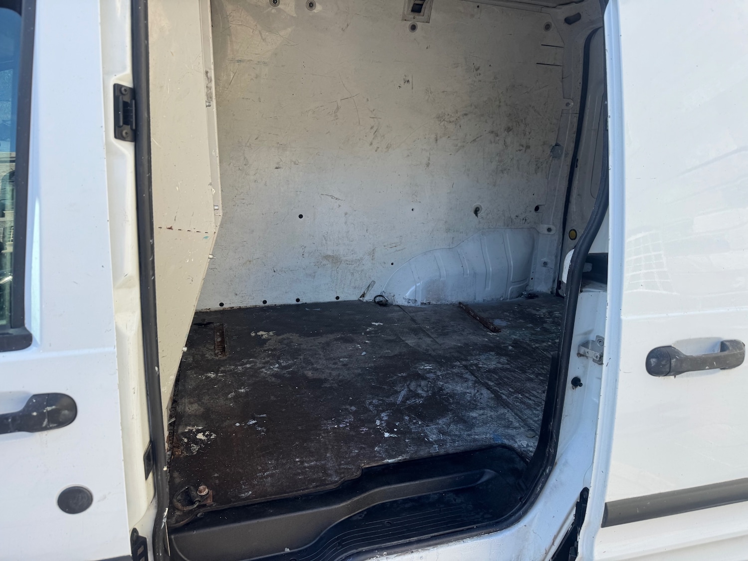 Used Ford Transit Connect 2010 for sale - 76309459: Photo 11