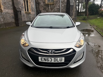 Used Hyundai i30 2014 for sale - 77508325: Photo