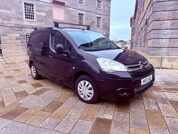 Used Citroen Berlingo 2010 for sale - 76211049: Photo