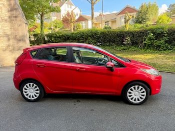 Used Ford Fiesta 2010 for sale - 78546007: Photo