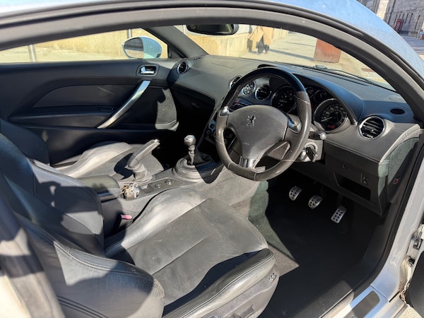 Used Peugeot RCZ 2011 for sale - 76292309: Photo 10