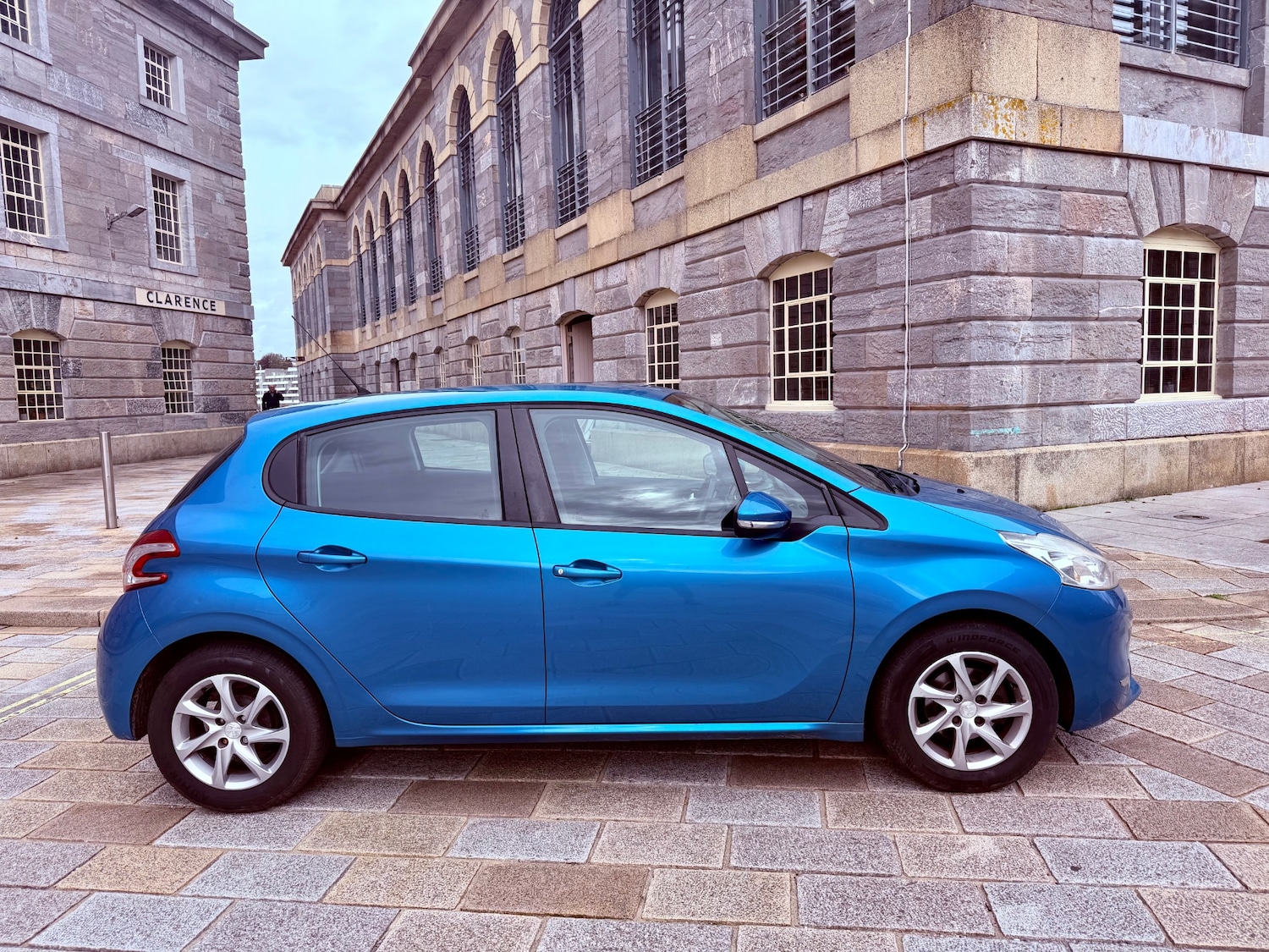 Used Peugeot 208 2013 for sale - 76344182: Photo 2