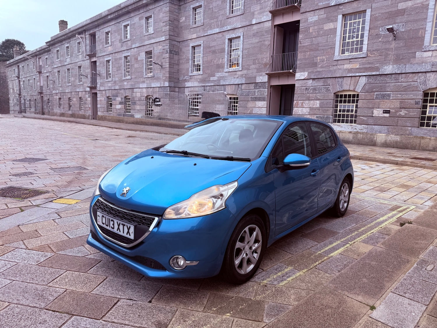 Used Peugeot 208 2013 for sale - 76344182: Photo 7
