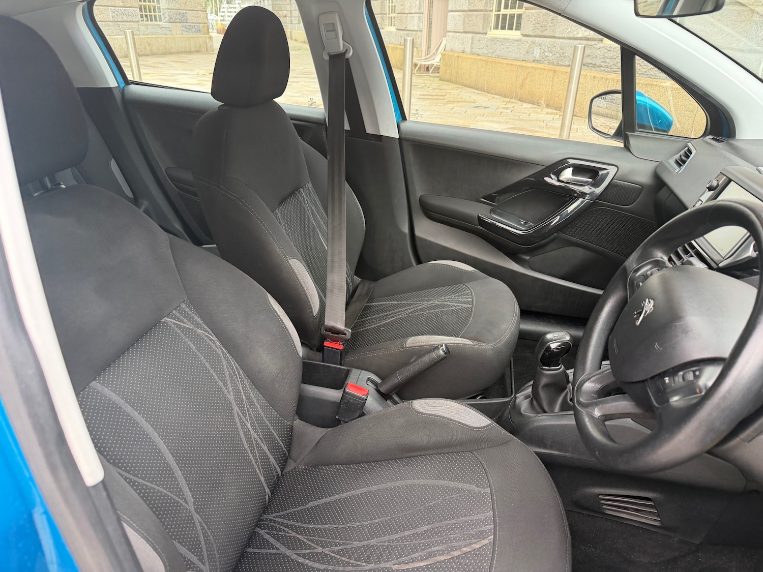 Used Peugeot 208 2013 for sale - 76344182: Photo 9