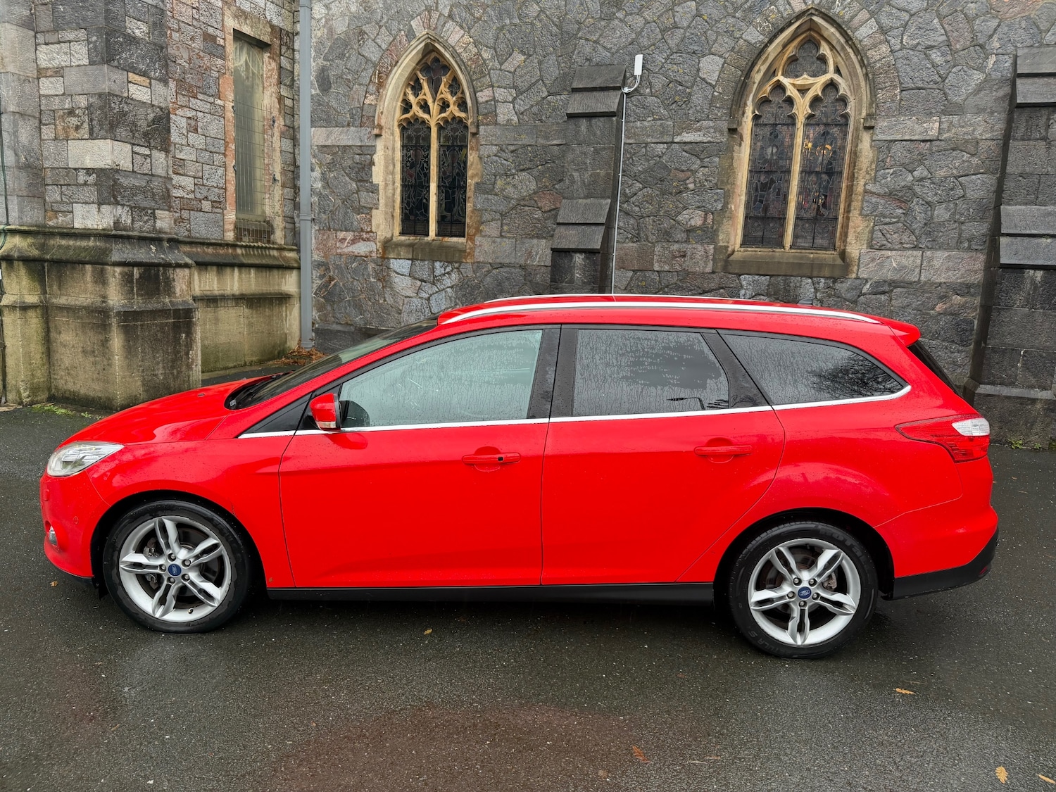 Used Ford Focus 2013 for sale - 76844786: Photo 2