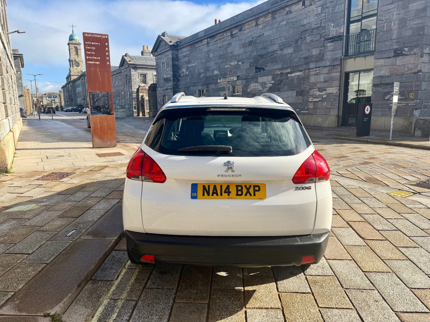 Used Peugeot 2008 2014 for sale - 76364156: Photo 4