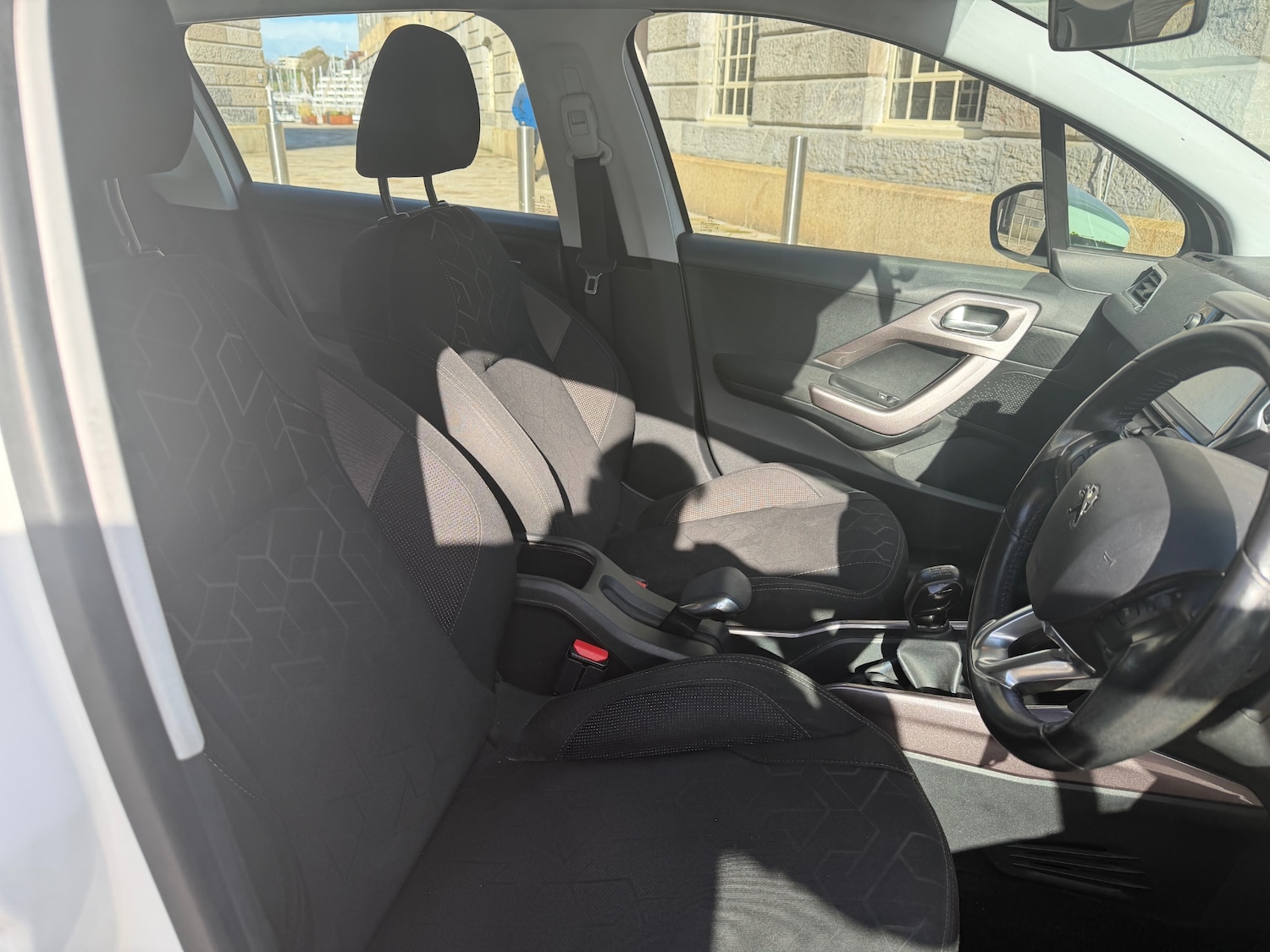 Used Peugeot 2008 2014 for sale - 76364156: Photo 9