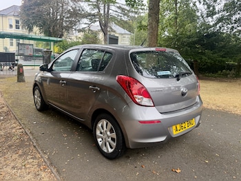 Used Hyundai i20 2012 for sale - 79418913: Photo