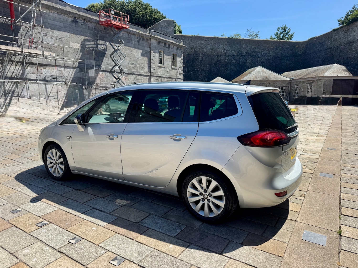 Vehicle 5