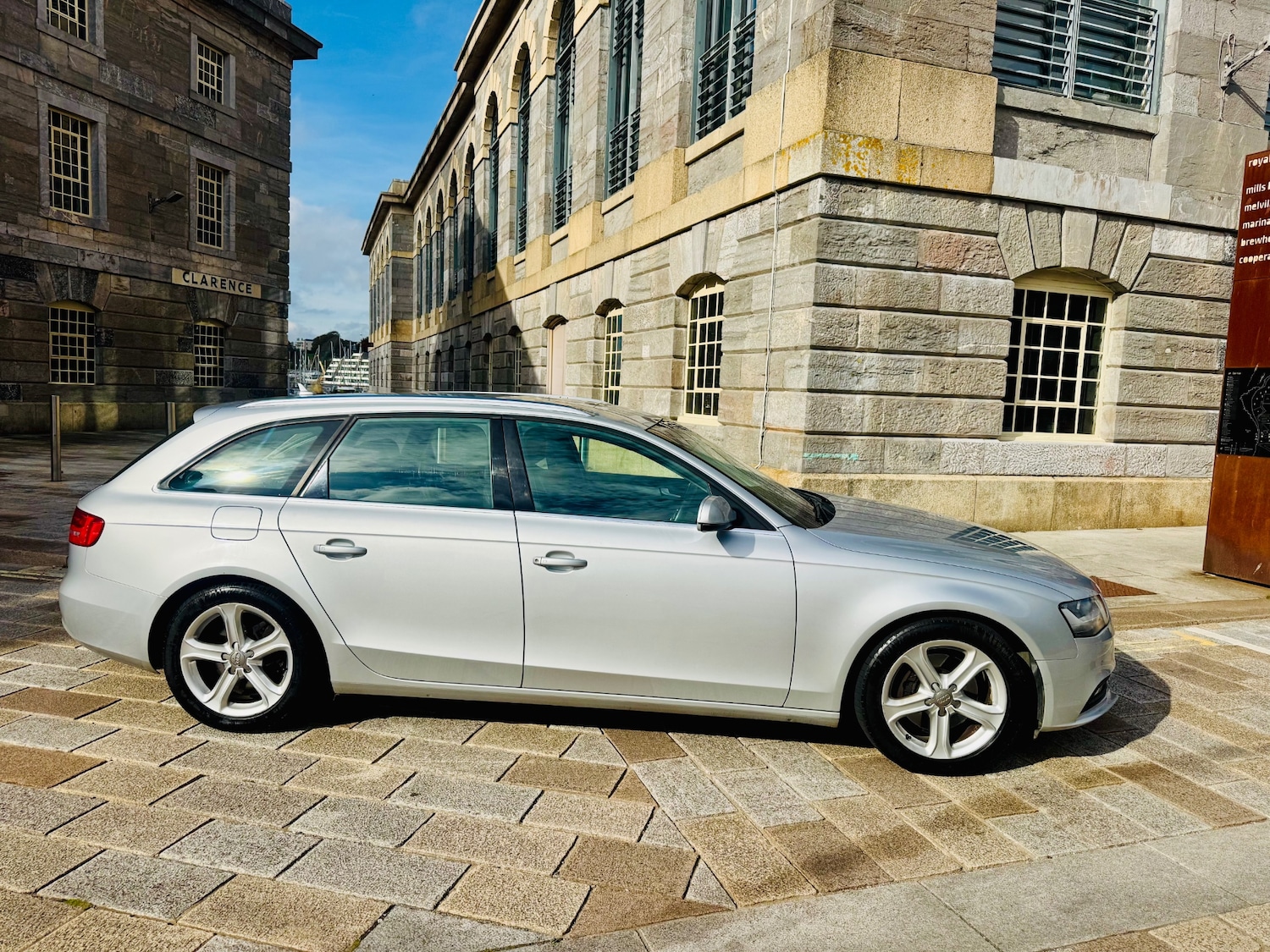 Used Audi A4 2012 for sale - 76134444: Photo 2
