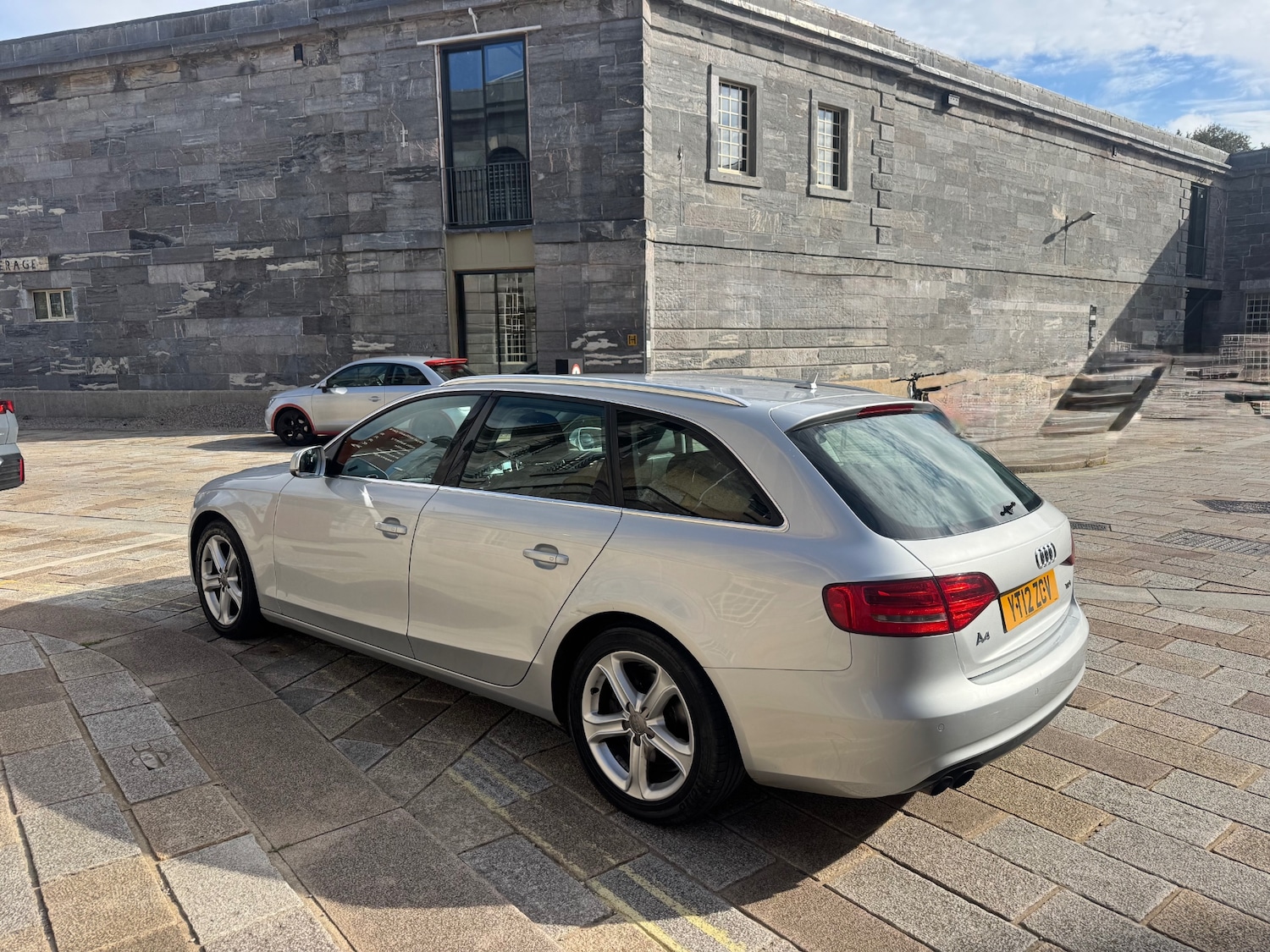 Used Audi A4 2012 for sale - 76134444: Photo 5