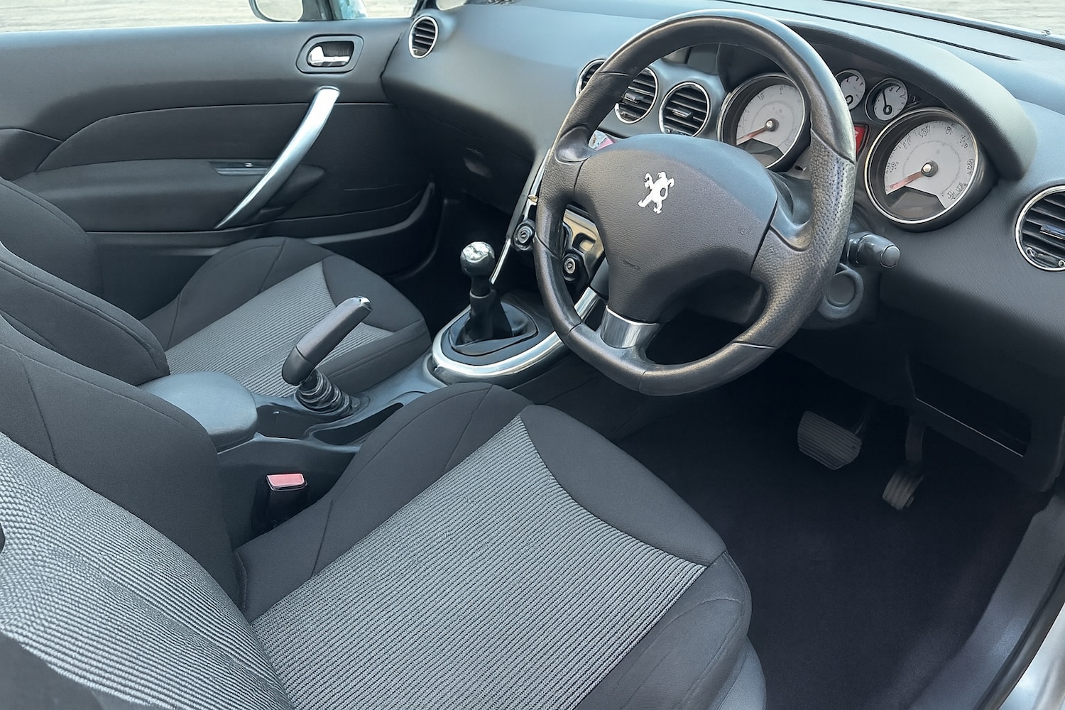 Used Peugeot 308 2009 for sale - 76134582: Photo 16