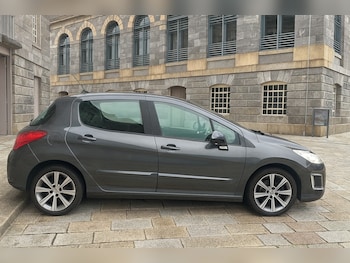 Used Peugeot 308 2013 for sale - 76250747: Photo 2
