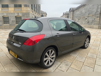 Used Peugeot 308 2013 for sale - 76250747: Photo 3