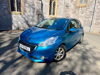 Used Peugeot 208 2013 for sale - 78379967: Photo