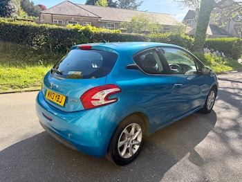 Used Peugeot 208 2013 for sale - 78379967: Photo