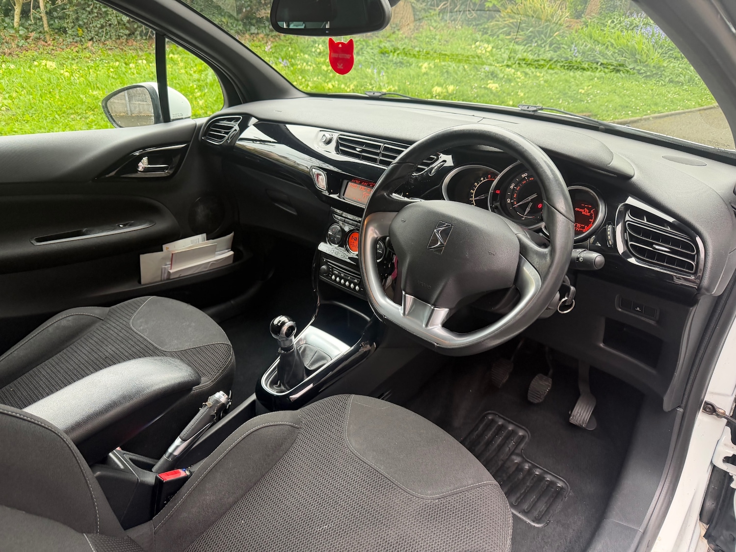 Used Citroen DS3 2011 for sale - 78133469: Photo 11