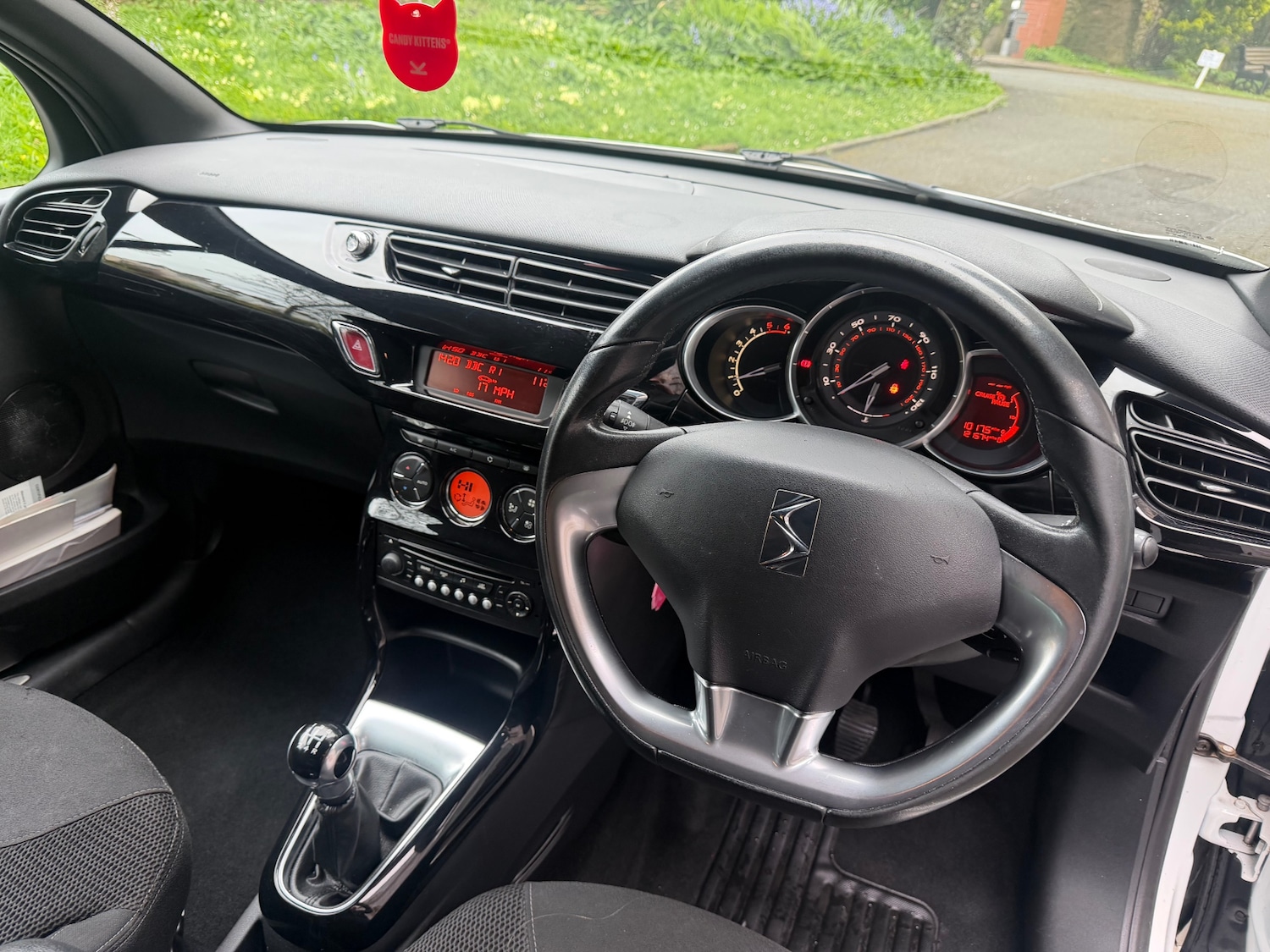 Used Citroen DS3 2011 for sale - 78133469: Photo 13