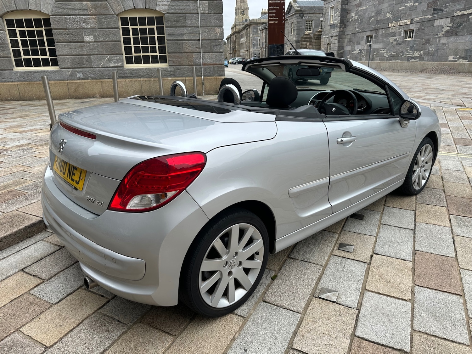 Used Peugeot 207 2010 for sale - 76329108: Photo 15