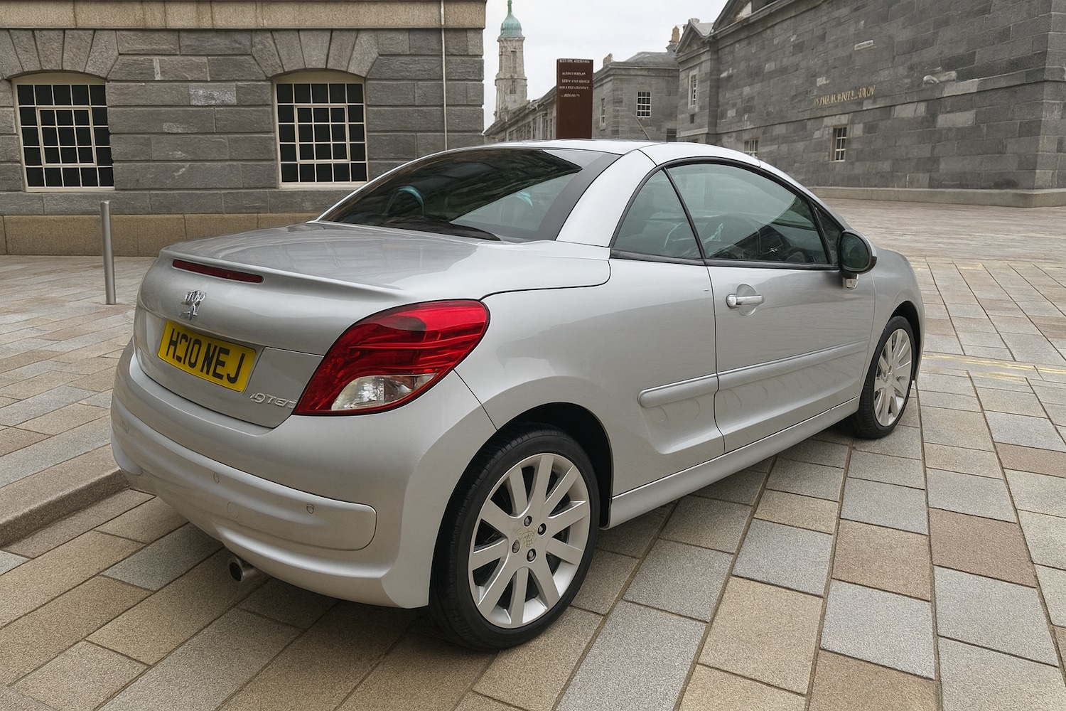 Used Peugeot 207 2010 for sale - 76329108: Photo 3