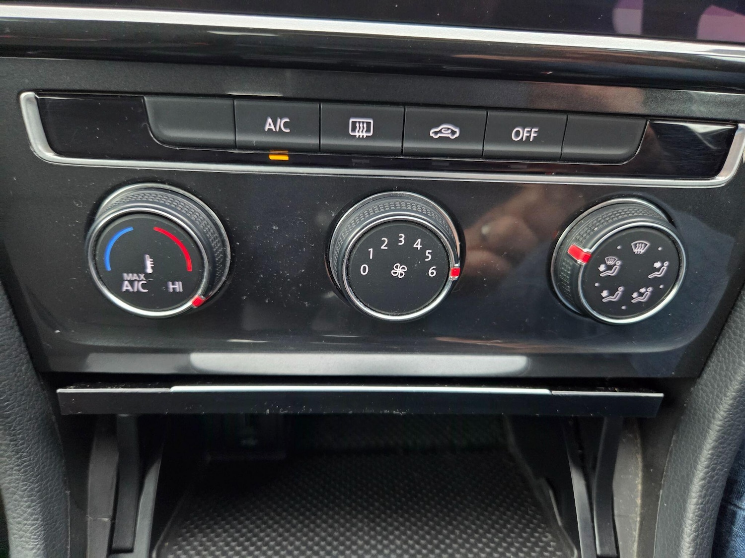 Used Volkswagen Golf 2017 for sale - 77290651: Photo 17