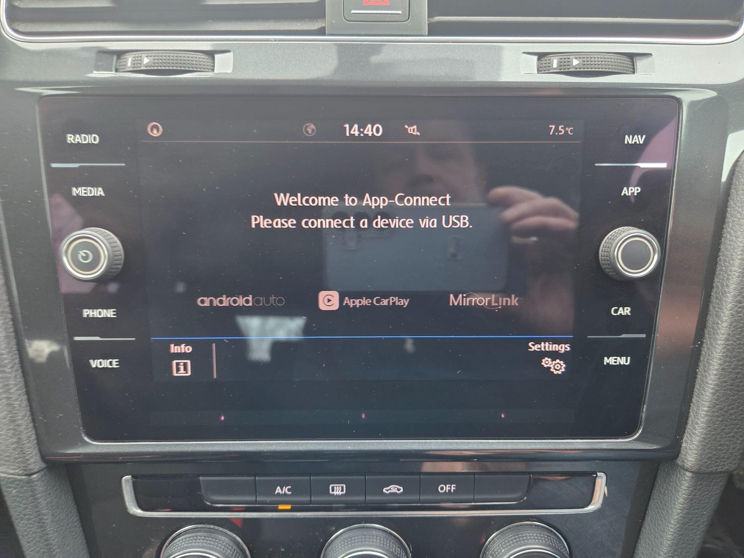 Used Volkswagen Golf 2017 for sale - 77290651: Photo 26