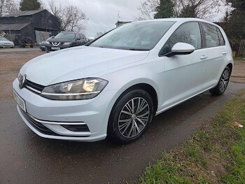 Used Volkswagen Golf 2017 for sale - 77290651: Photo