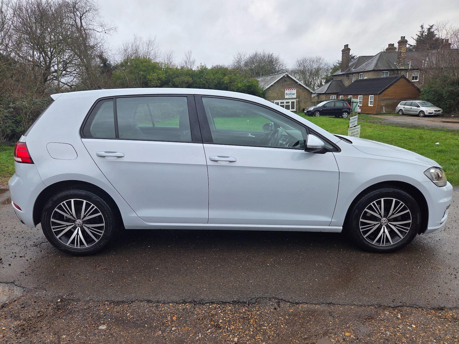 Used Volkswagen Golf 2017 for sale - 77290651: Photo 9