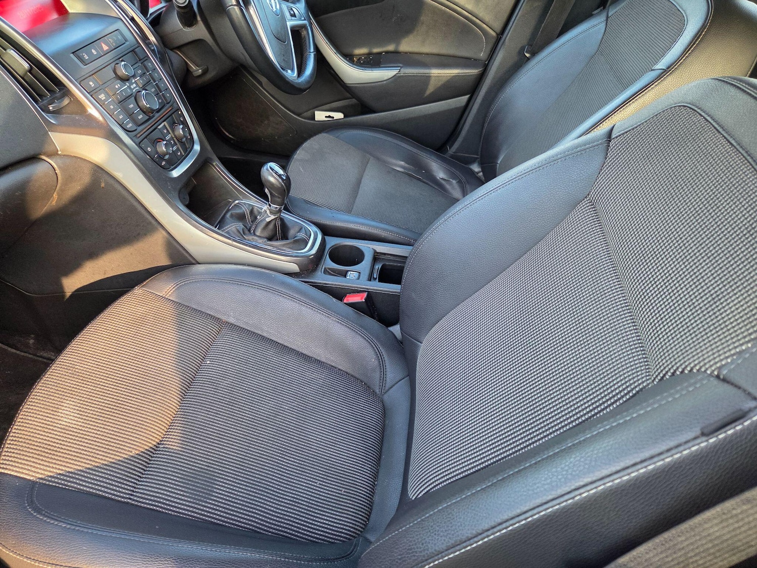 Used Vauxhall Astra 2011 for sale - 76714630: Photo 6