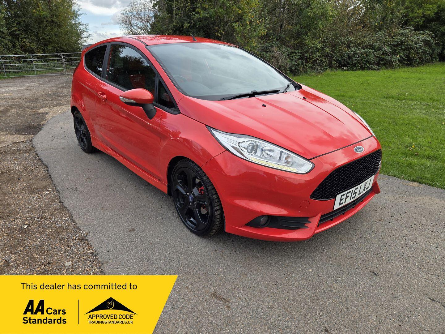 Used Ford Fiesta 2015 for sale - 76348958: Photo 1