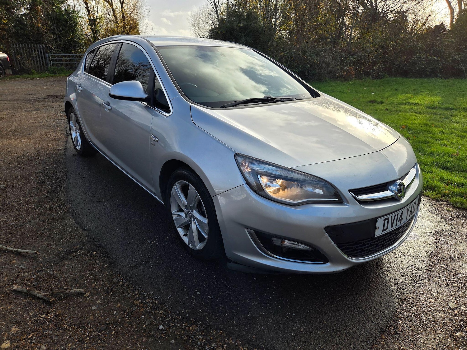 Used Vauxhall Astra 2014 for sale - 76942647: Photo 1