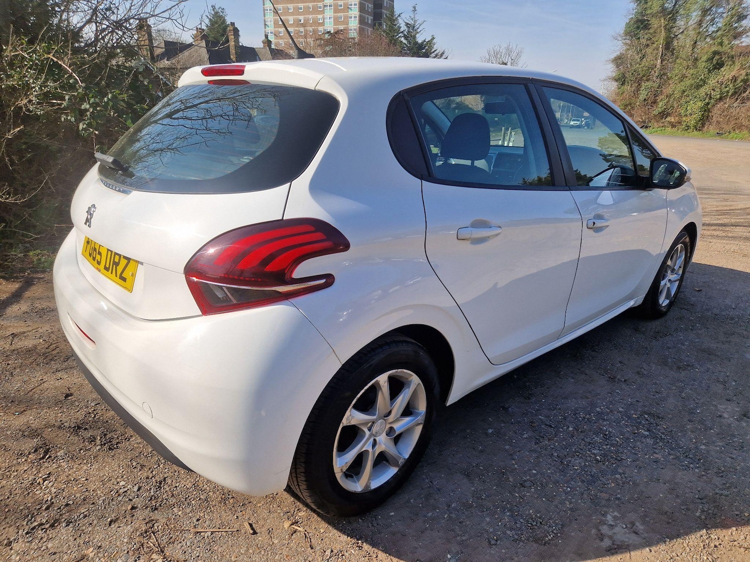 Used Peugeot 208 2015 for sale - 76645657: Photo 9
