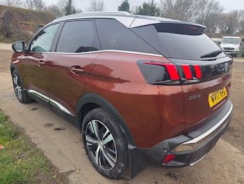 Used Peugeot 3008 2017 for sale - 76913481: Photo