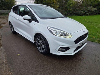 Used Ford Fiesta 2018 for sale - 76424724: Photo