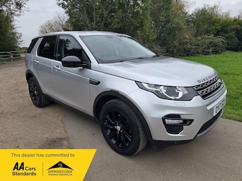 Used Land Rover Discovery Sport 2017 for sale - 76239031: Photo