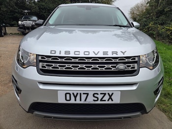 Used Land Rover Discovery Sport 2017 for sale - 76239031: Photo