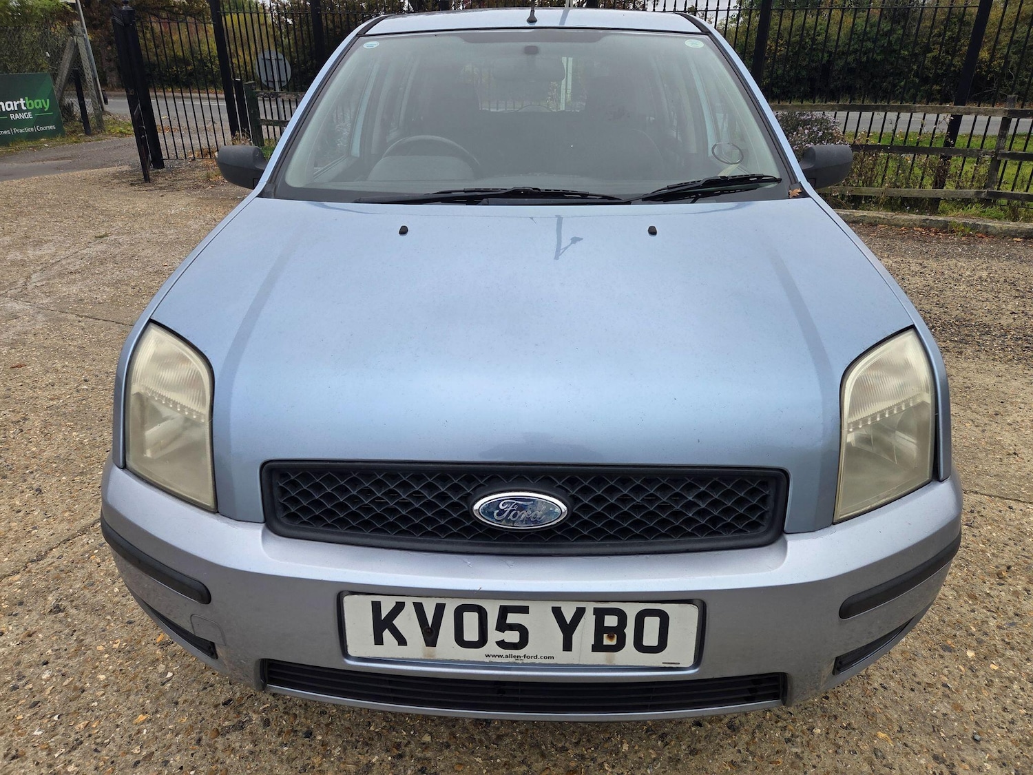 Used Ford Fusion 2005 for sale - 76294757: Photo 2