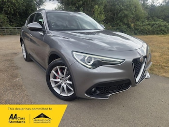 Used Alfa Romeo Stelvio 2018 for sale - 79589408: Photo