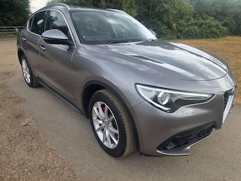 Used Alfa Romeo Stelvio 2018 for sale - 79589408: Photo
